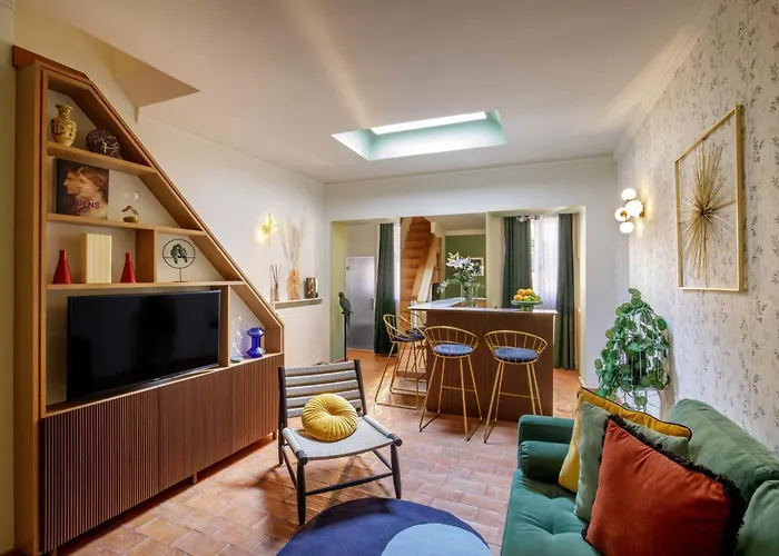 Rooftop Boho Loft Spanish Steps Apartment