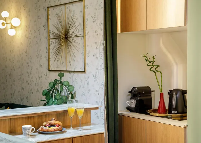 Rooftop Boho Loft Spanish Steps Apartment Rom